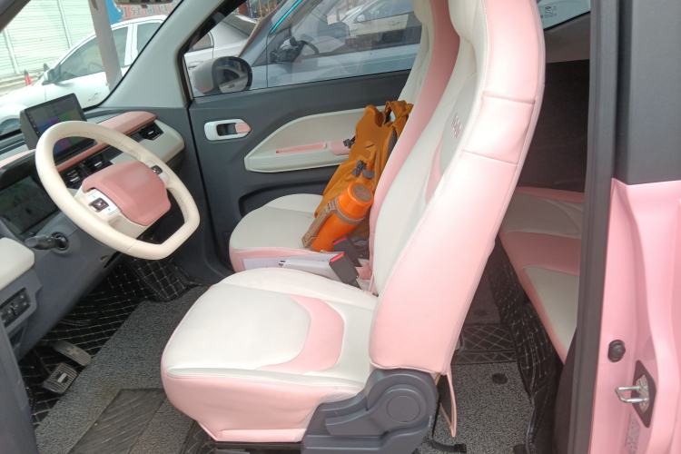 Used Chery QQ Ice Cream 2022 Taohuanxi Sweet Peach Edition Left Front Seat