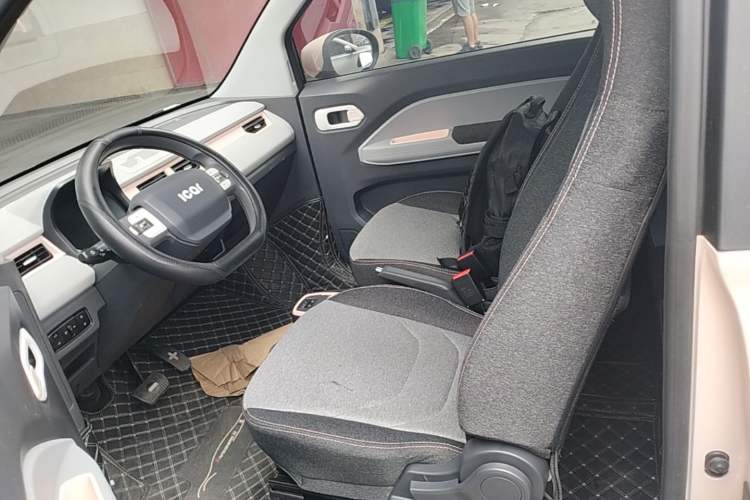 Used Chery QQ Ice Cream 2022 120km Conical Shape Lithium Iron Phosphate Left Front Seat