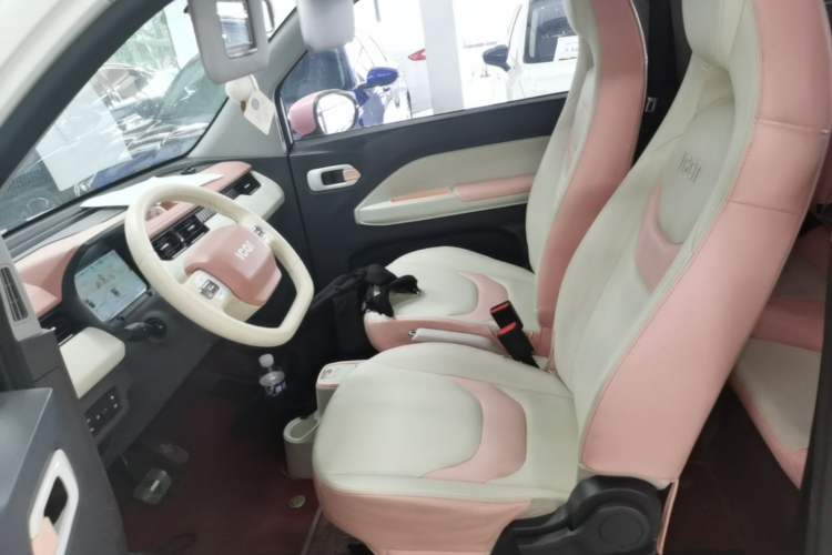 Used Chery QQ Ice Cream 2022 Taohuanxi Sweet Peach Edition Left Front Seat