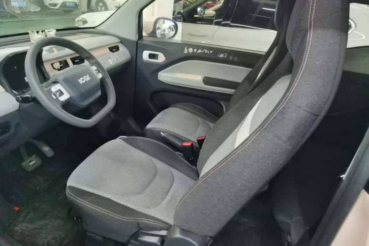 Used Chery QQ Ice Cream 2022 120km Conical Shape Lithium Iron Phosphate Left Front Seat