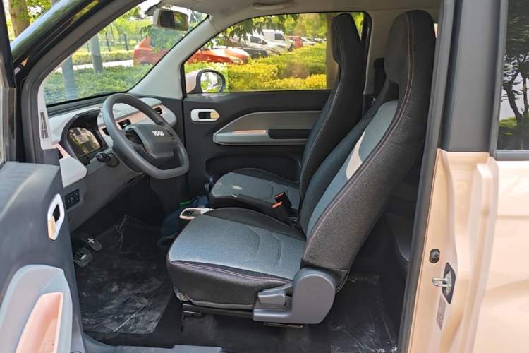 Used Chery QQ Ice Cream 2022 120km Milkshake Phosphate Lithium-Iron Left Front Seat
