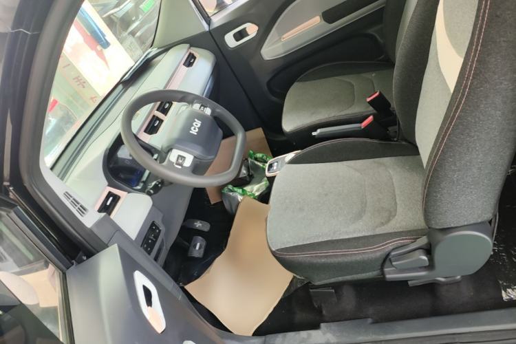 Used Chery QQ Ice Cream 2022 170km Sundae Phosphate Lithium-Ion Left Front Seat