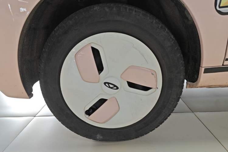 Used Chery QQ Ice Cream 2022 170km Sundae Phosphate Lithium-Ion Left Front Wheel Hub