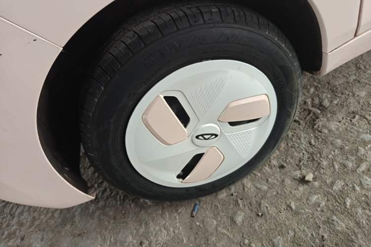Used Chery QQ Ice Cream 2022 170km Sundae Phosphate Lithium-Ion Left Front Wheel Hub