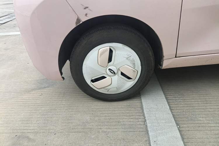 Used Chery QQ Ice Cream 2022 120km Conical Shape Lithium Iron Phosphate Left Front Wheel Hub