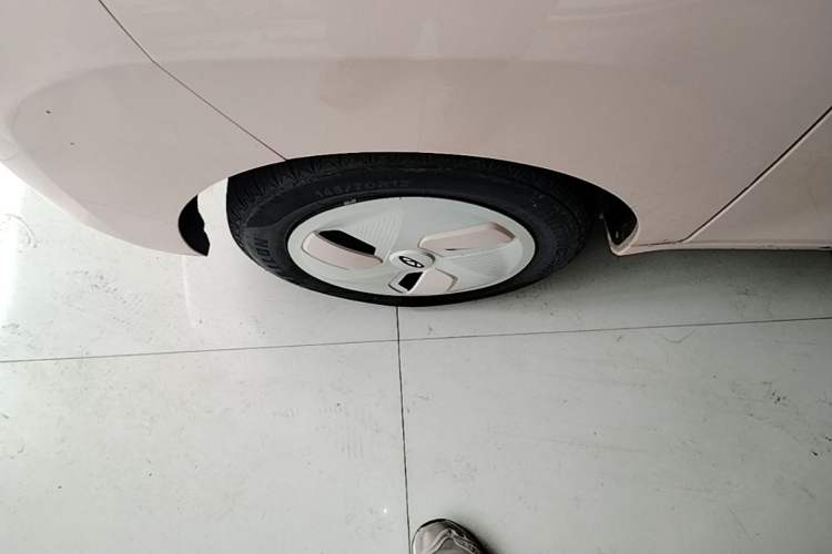 Used Chery QQ Ice Cream 2022 170km Sundae Phosphate Lithium-Ion Left Front Wheel Hub