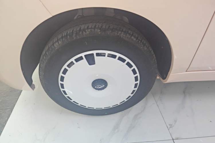 Used Chery QQ Ice Cream 2022 170km Sundae Phosphate Lithium-Ion Left Front Wheel Hub