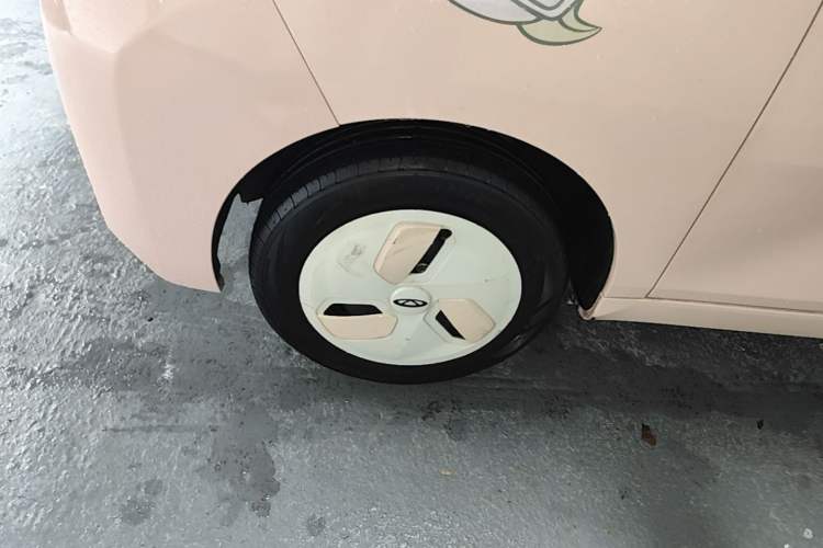 Used Chery QQ Ice Cream 2022 170km Sundae Phosphate Lithium-Ion Left Front Wheel Hub