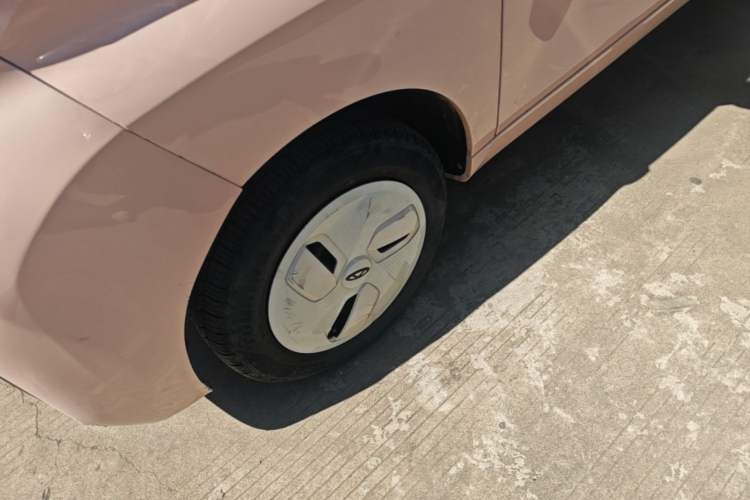 Used Chery QQ Ice Cream 2022 170km Sundae Phosphate Lithium-Ion Left Front Wheel Hub