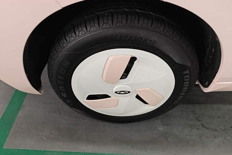 Used Chery QQ Ice Cream 2022 170km Sundae Phosphate Lithium-Ion Left Front Wheel Hub