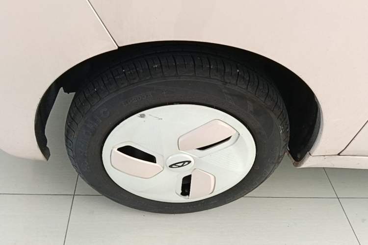 Used Chery QQ Ice Cream 2022 120km Conical Shape Lithium Iron Phosphate Left Front Wheel Hub