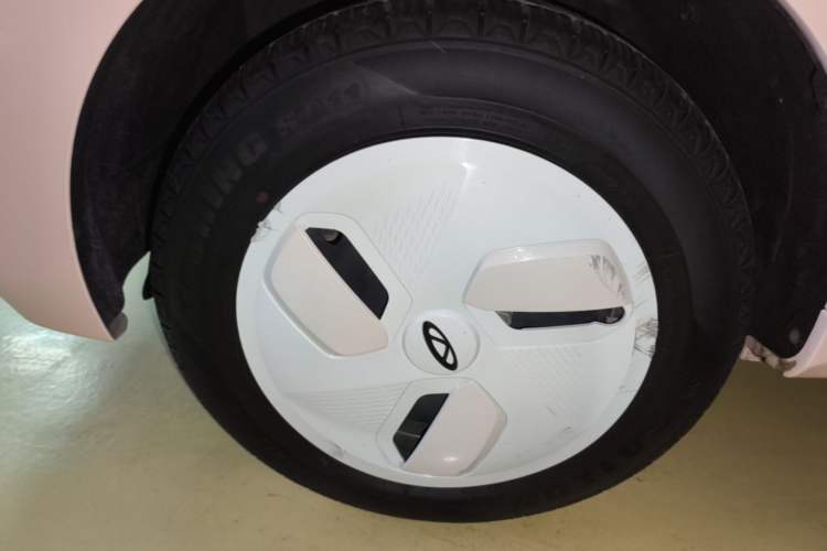 Used Chery QQ Ice Cream 2022 170km Sundae Phosphate Lithium-Ion Left Front Wheel Hub