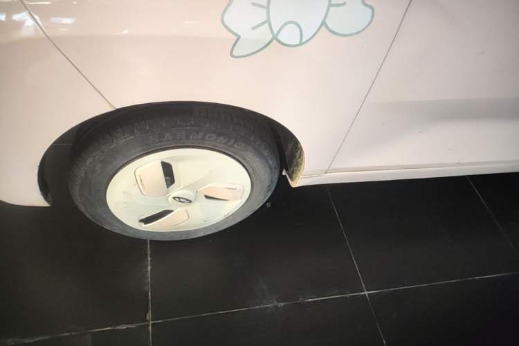 Used Chery QQ Ice Cream 2022 120km Conical Shape Lithium Iron Phosphate Left Front Wheel Hub