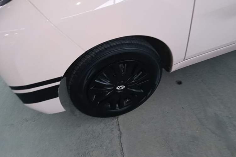 Used Chery QQ Ice Cream 2022 170km Sundae Phosphate Lithium-Ion Left Front Wheel Hub