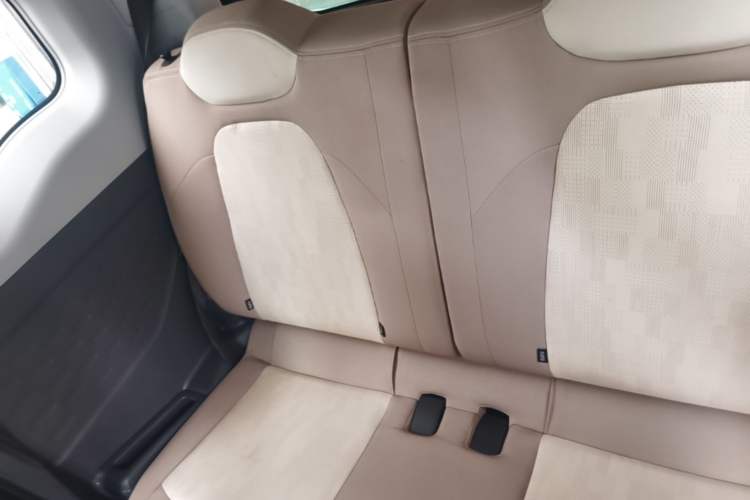 Used Chery QQ Ice Cream 2022 Taohuanxi Sweet Peach Edition Left Rear Seat