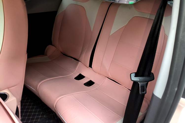 Used Chery QQ Ice Cream 2022 170km Sundae Phosphate Lithium-Ion Left Rear Seat