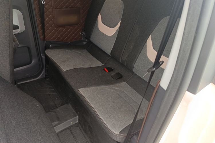 Used Chery QQ Ice Cream 2022 170km Sundae Phosphate Lithium-Ion Left Rear Seat