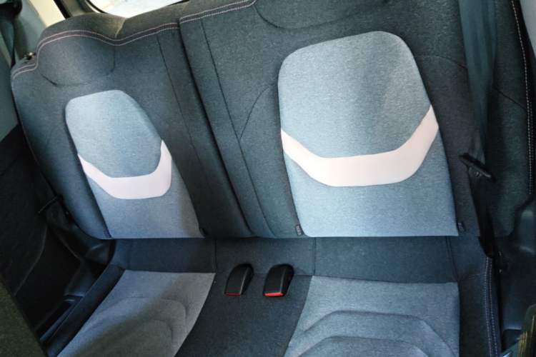 Used Chery QQ Ice Cream 2022 170km Sundae Phosphate Lithium-Ion Left Rear Seat