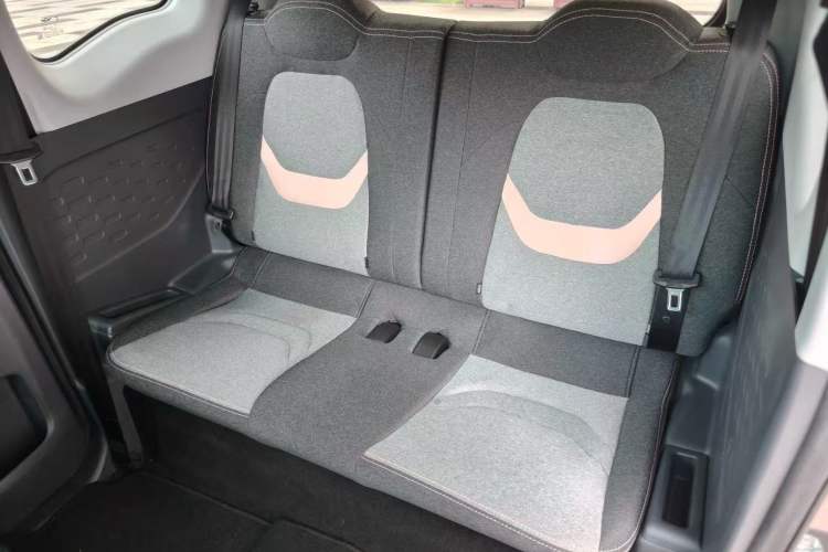 Used Chery QQ Ice Cream 2022 Pudding Model Left Rear Seat