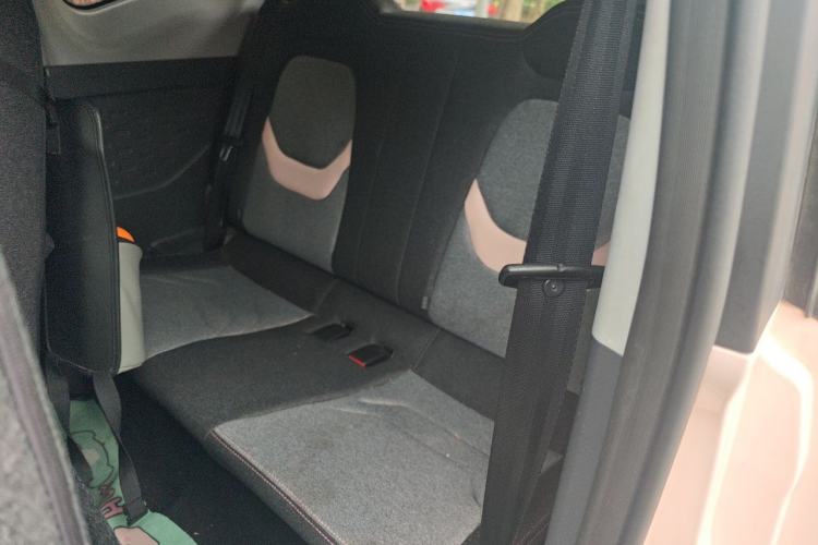 Used Chery QQ Ice Cream 2022 120km Conical Shape Lithium Iron Phosphate Left Rear Seat
