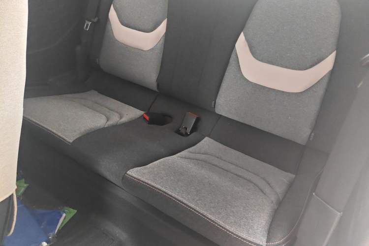Used Chery QQ Ice Cream 2022 120km Conical Shape Lithium Iron Phosphate Left Rear Seat