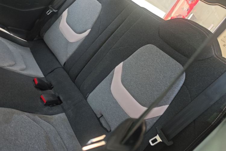 Used Chery QQ Ice Cream 2022 170km Sundae Phosphate Lithium-Ion Left Rear Seat