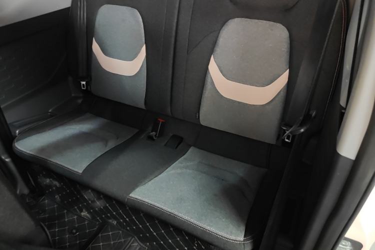 Used Chery QQ Ice Cream 2022 170km Sundae Phosphate Lithium-Ion Left Rear Seat