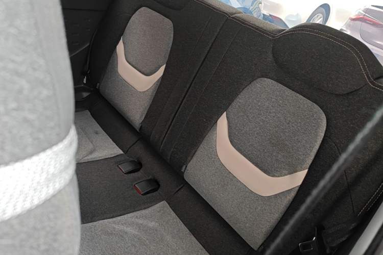Used Chery QQ Ice Cream 2022 170km Sundae Phosphate Lithium-Ion Left Rear Seat