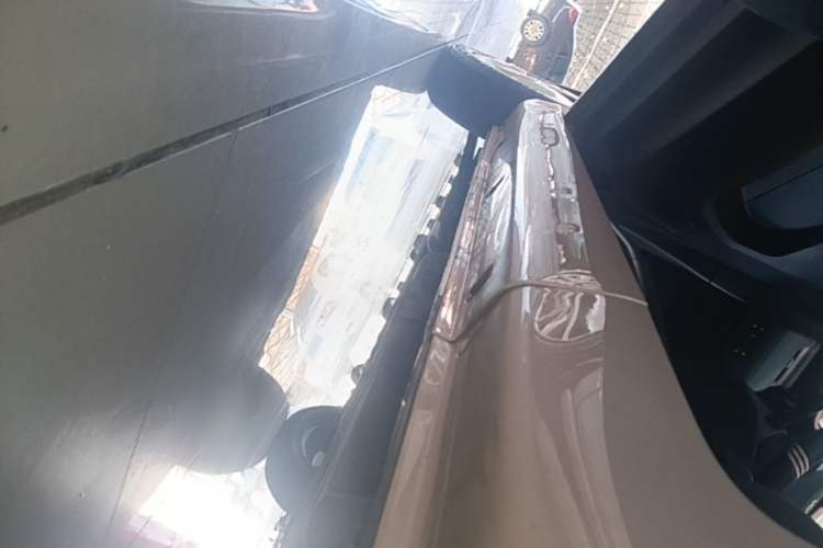 Used Chery QQ Ice Cream 2022 120km Conical Shape Lithium Iron Phosphate Left Side Sill