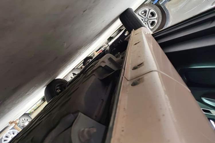 Used Chery QQ Ice Cream 2022 170km Sundae Phosphate Lithium-Ion Left Side Sill
