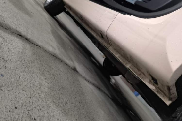 Used Chery QQ Ice Cream 2022 170km Sundae Phosphate Lithium-Ion Left Side Sill