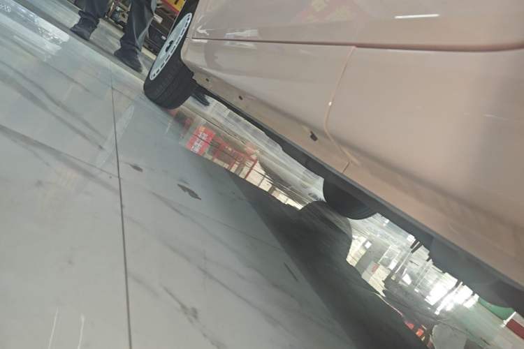 Used Chery QQ Ice Cream 2022 170km Sundae Phosphate Lithium-Ion Left Side Sill
