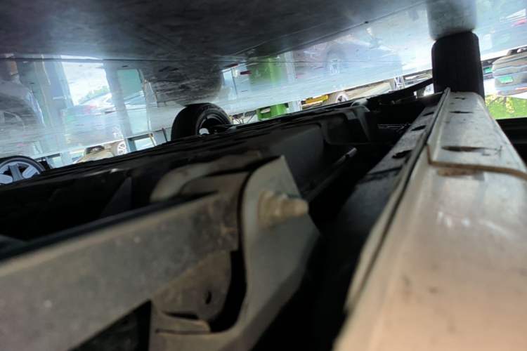 Used Chery QQ Ice Cream 2022 120km Milkshake Phosphate Lithium-Iron Left Side Sill