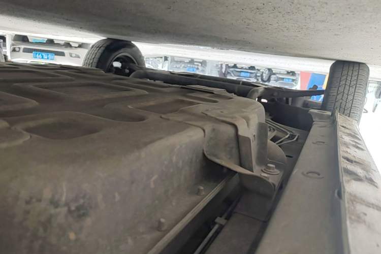 Used Chery QQ Ice Cream 2022 170km Sundae Phosphate Lithium-Ion Left Side Sill