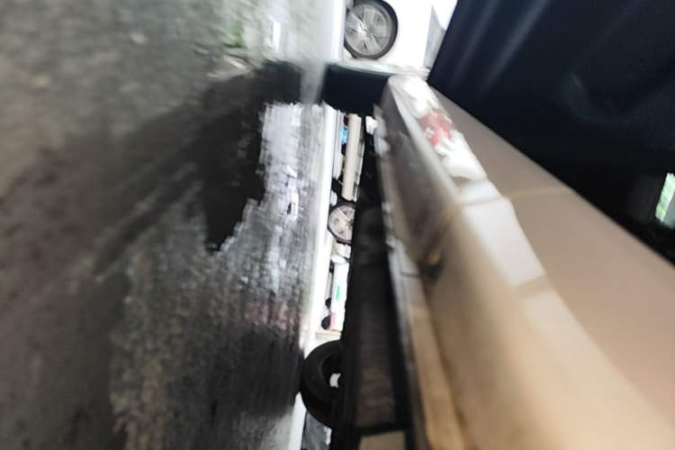 Used Chery QQ Ice Cream 2022 170km Sundae Phosphate Lithium-Ion Left Side Sill