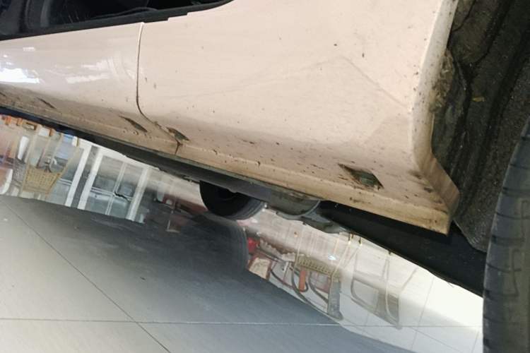 Used Chery QQ Ice Cream 2022 120km Conical Shape Lithium Iron Phosphate Left Side Sill