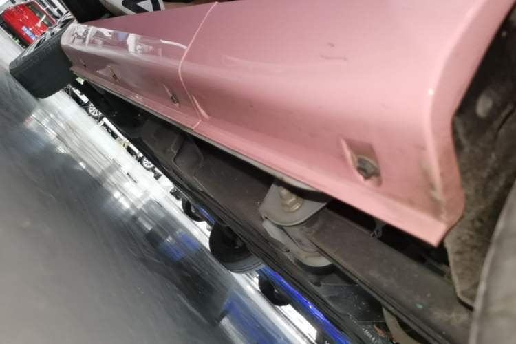 Used Chery QQ Ice Cream 2022 Taohuanxi Sweet Peach Edition Left Side Sill