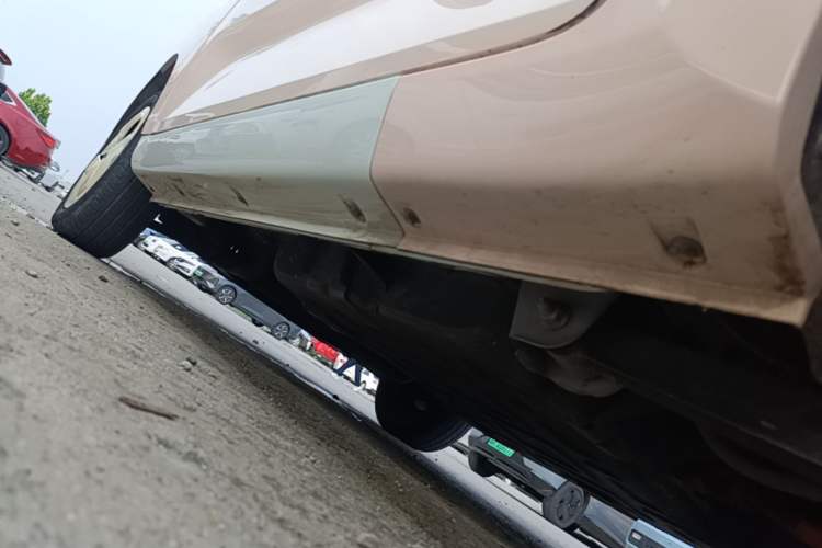 Used Chery QQ Ice Cream 2022 170km Sundae Phosphate Lithium-Ion Left Side Sill