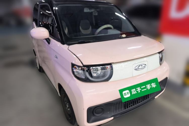 Used Chery QQ Ice Cream 2022 170km Sundae Phosphate Lithium-Ion Front Right 45 Deg