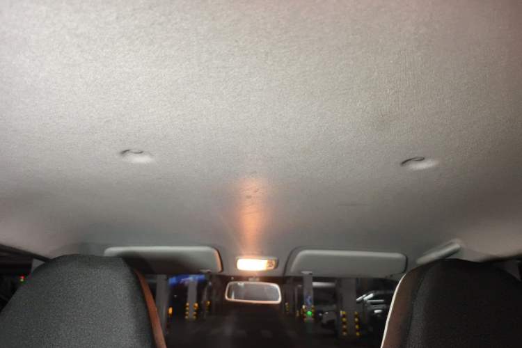 Used Chery QQ Ice Cream 2022 170km Sundae Phosphate Lithium-Ion Headliner