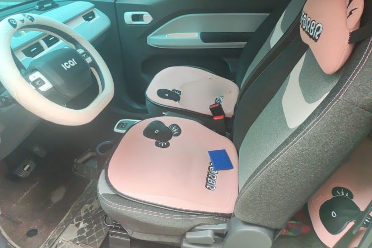 Used Chery QQ Ice Cream 2022 170km Sundae Phosphate Lithium-Ion Left Front Seat