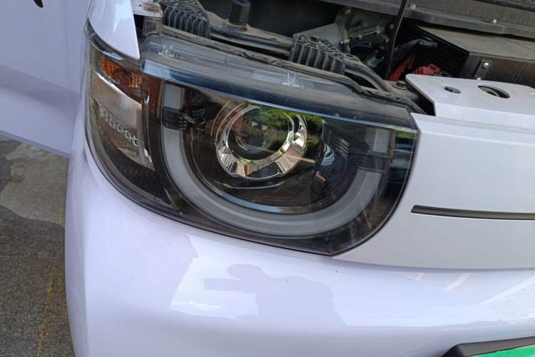 Used Chery QQ Ice Cream 2022 170km Sundae Phosphate Lithium-Ion Right Front Headlight