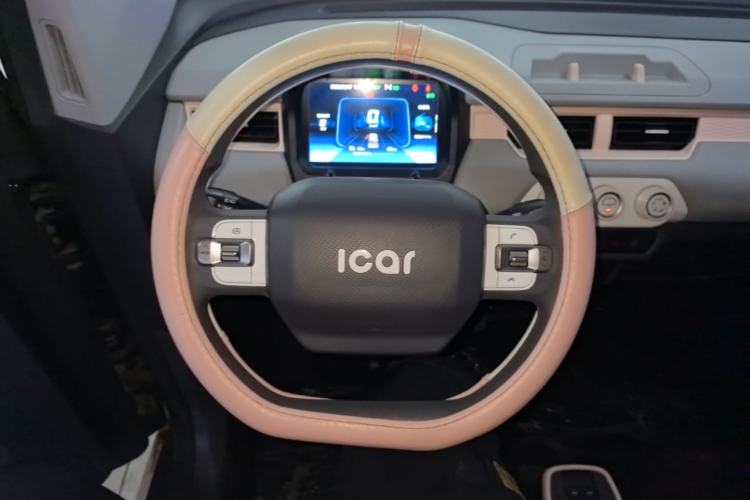 Used Chery QQ Ice Cream 2022 170km Sundae Phosphate Lithium-Ion Steering Wheel