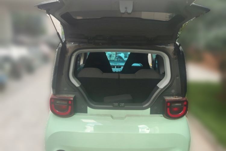 Used Chery QQ Ice Cream 2022 170km Sundae Phosphate Lithium-Ion Trunk
