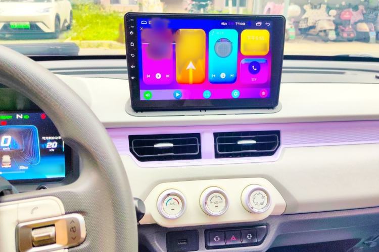 Used Chery QQ Ice Cream 2022 170km Sundae Phosphate Lithium-Ion Audio And AC Panel