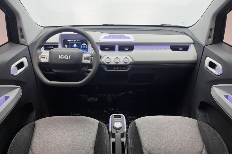 Used Chery QQ Ice Cream 2022 170km Sundae Phosphate Lithium-Ion Center Console