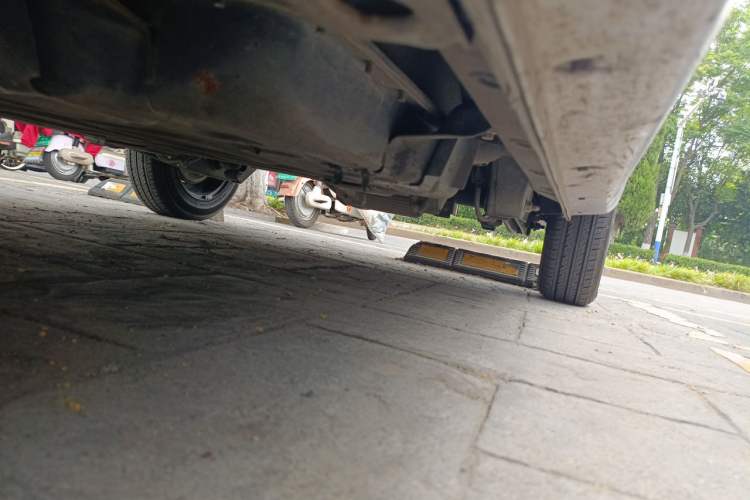 Used Chery QQ Ice Cream 2022 170km Sundae Phosphate Lithium-Ion Chassis Front Left