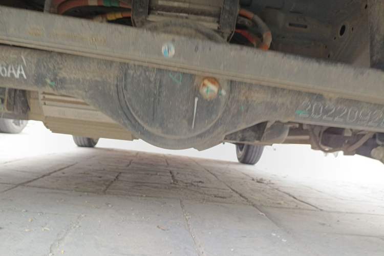 Used Chery QQ Ice Cream 2022 170km Sundae Phosphate Lithium-Ion Chassis Rear