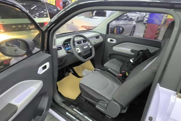 Used Chery QQ Ice Cream 2022 170km Sundae Phosphate Lithium-Ion Driver Seat