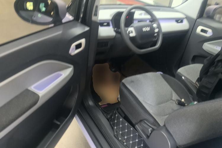 Used Chery QQ Ice Cream 2022 170km Sundae Phosphate Lithium-Ion Driver Seat